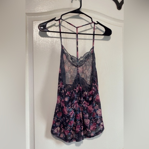 Floral Lace Trim Chemise in Pink and Gray - Picture 4 of 4